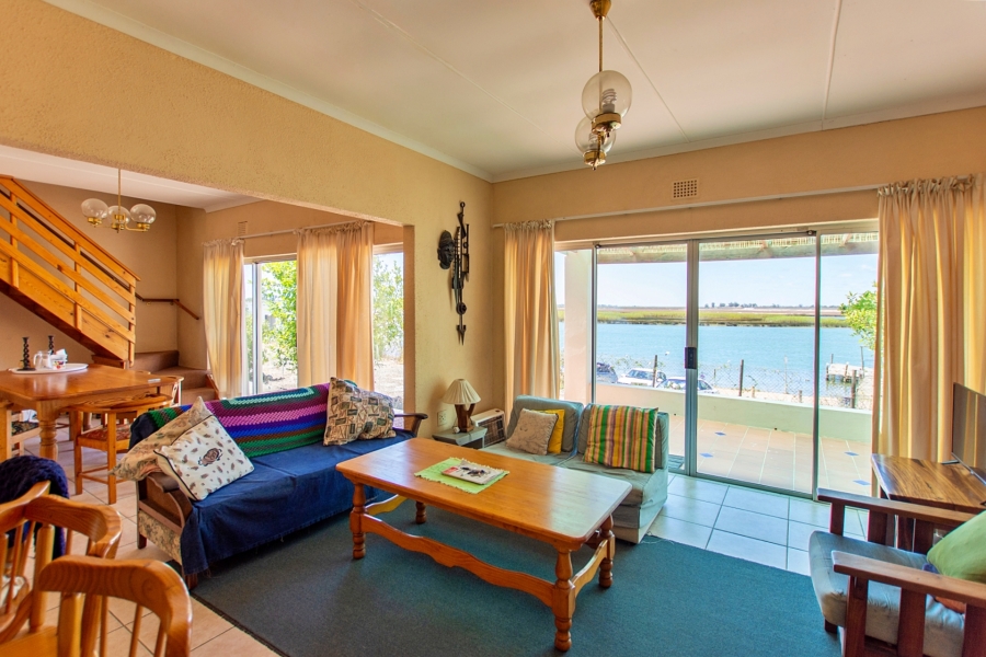 5 Bedroom Property for Sale in Velddrif Western Cape
